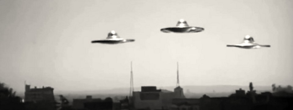 Saucers over Hollywood, 1957 — Glue Stick Social